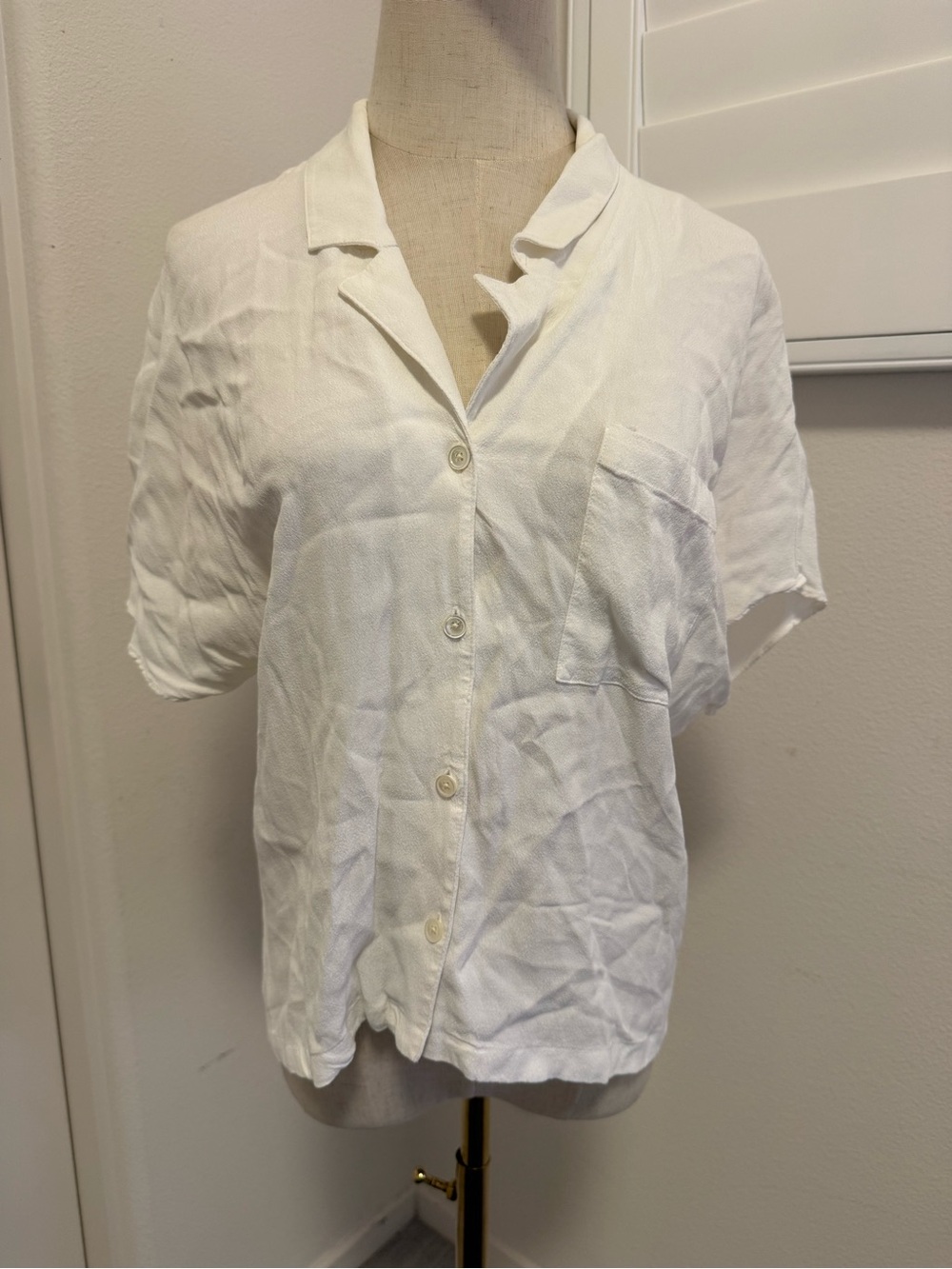 Wilfred White Short-Sleeve Button-Down Shirt